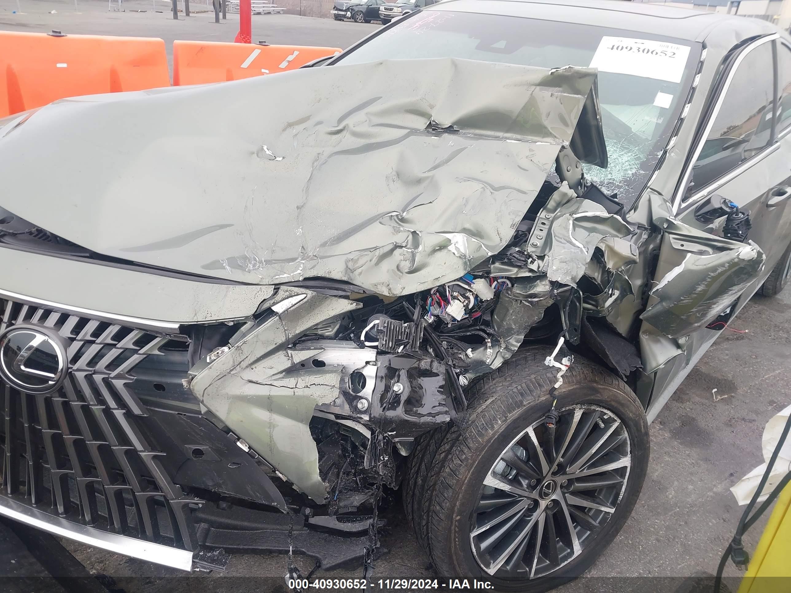 2025 Lexus Es 300h   Gray vin: 58ADA1C16SU057652