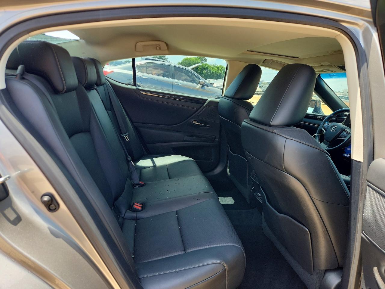 2020 Lexus Es 350 Серебряный vin: 58ADZ1B13LU062612