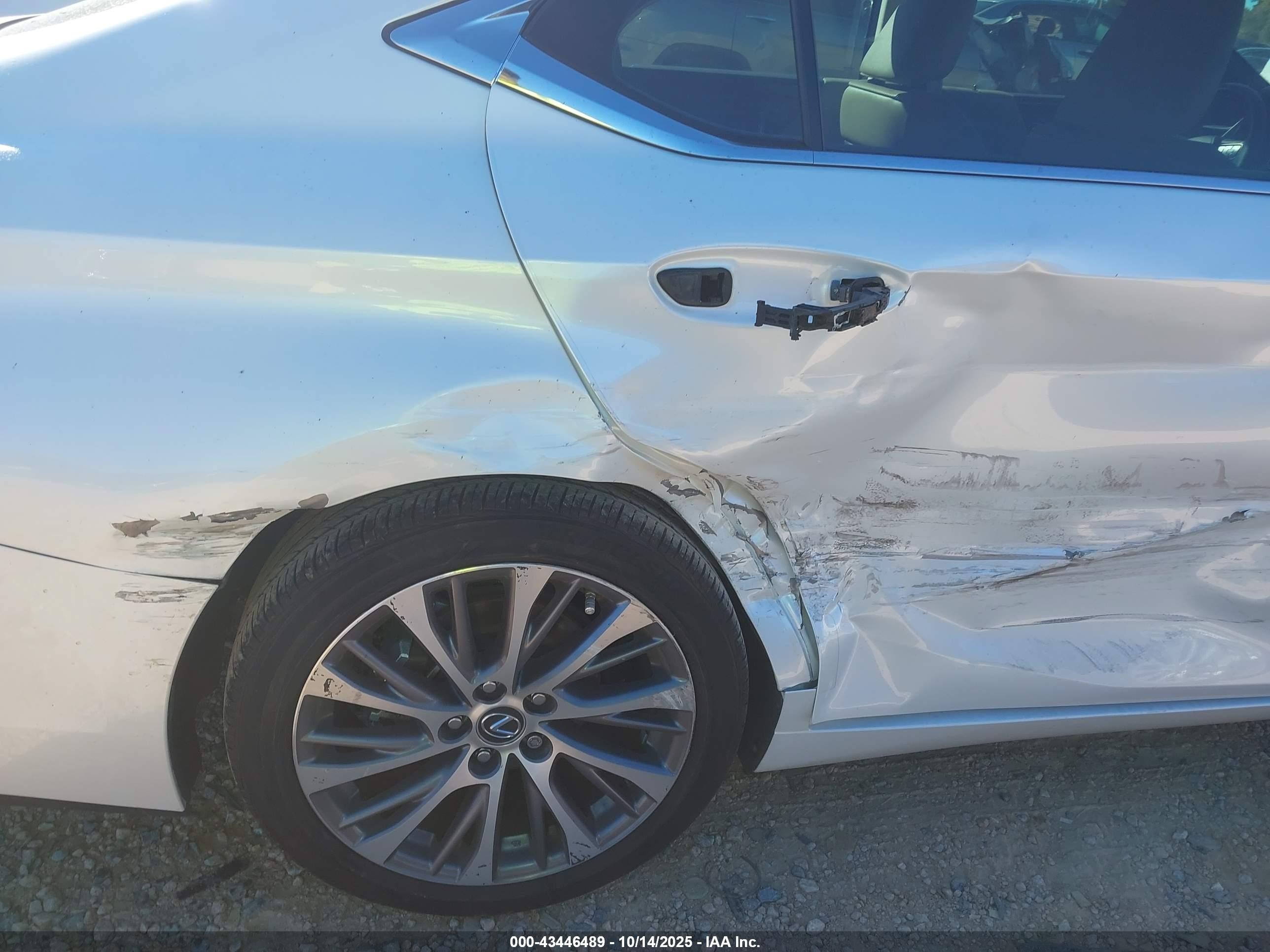 2020 Lexus Es 350   White vin: 58ADZ1B17LU078893