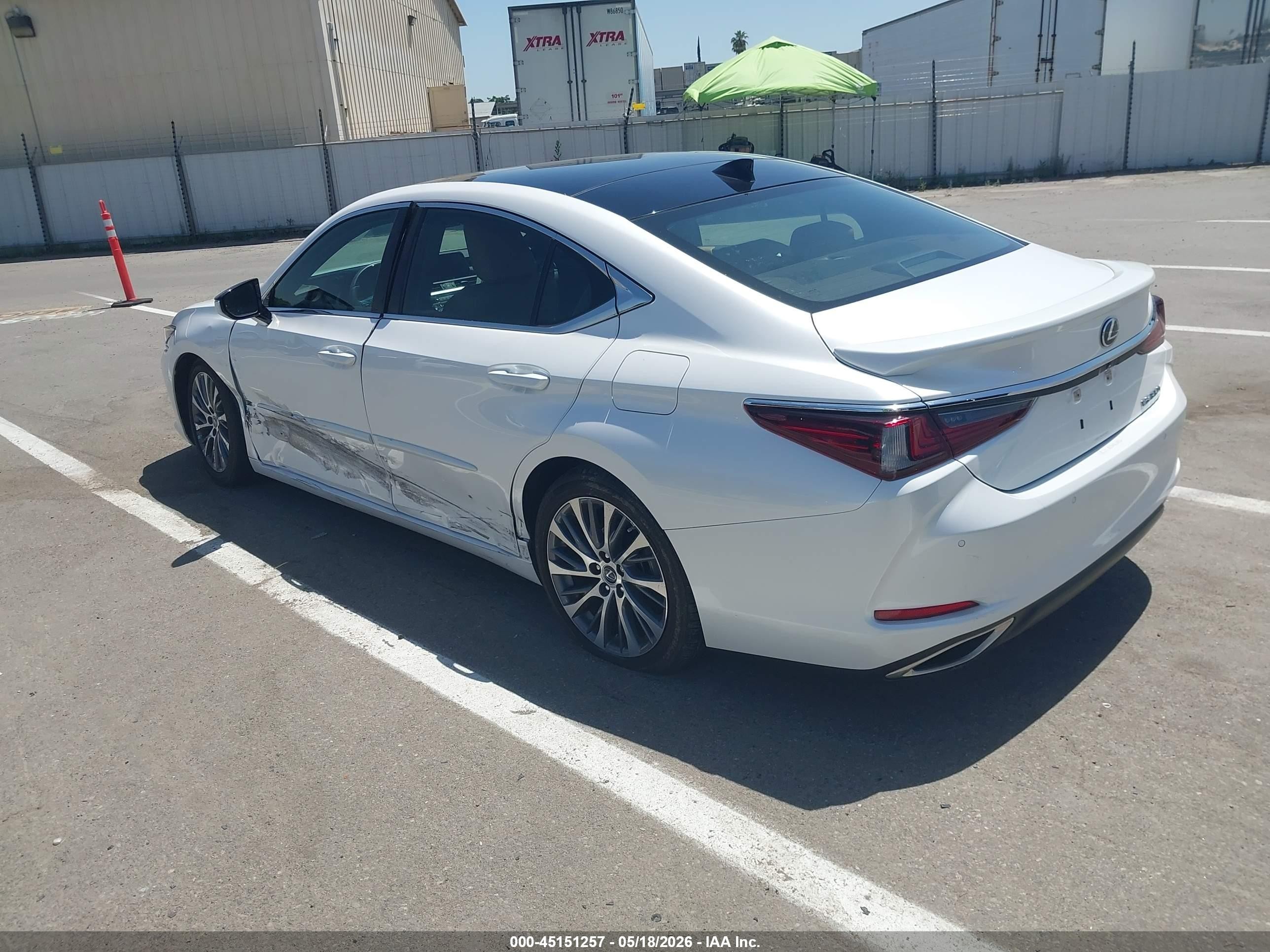 2021 Lexus Es 350   White vin: 58ADZ1B17MU107410