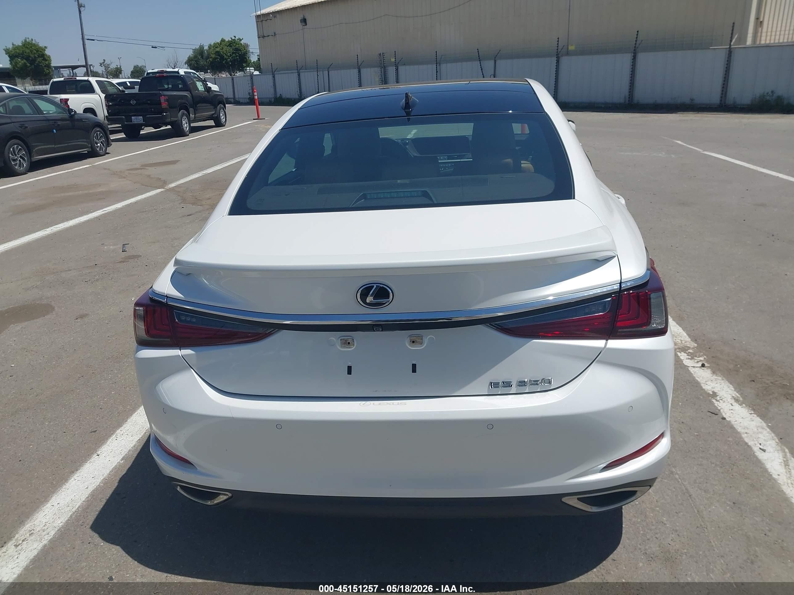 2021 Lexus Es 350   White vin: 58ADZ1B17MU107410