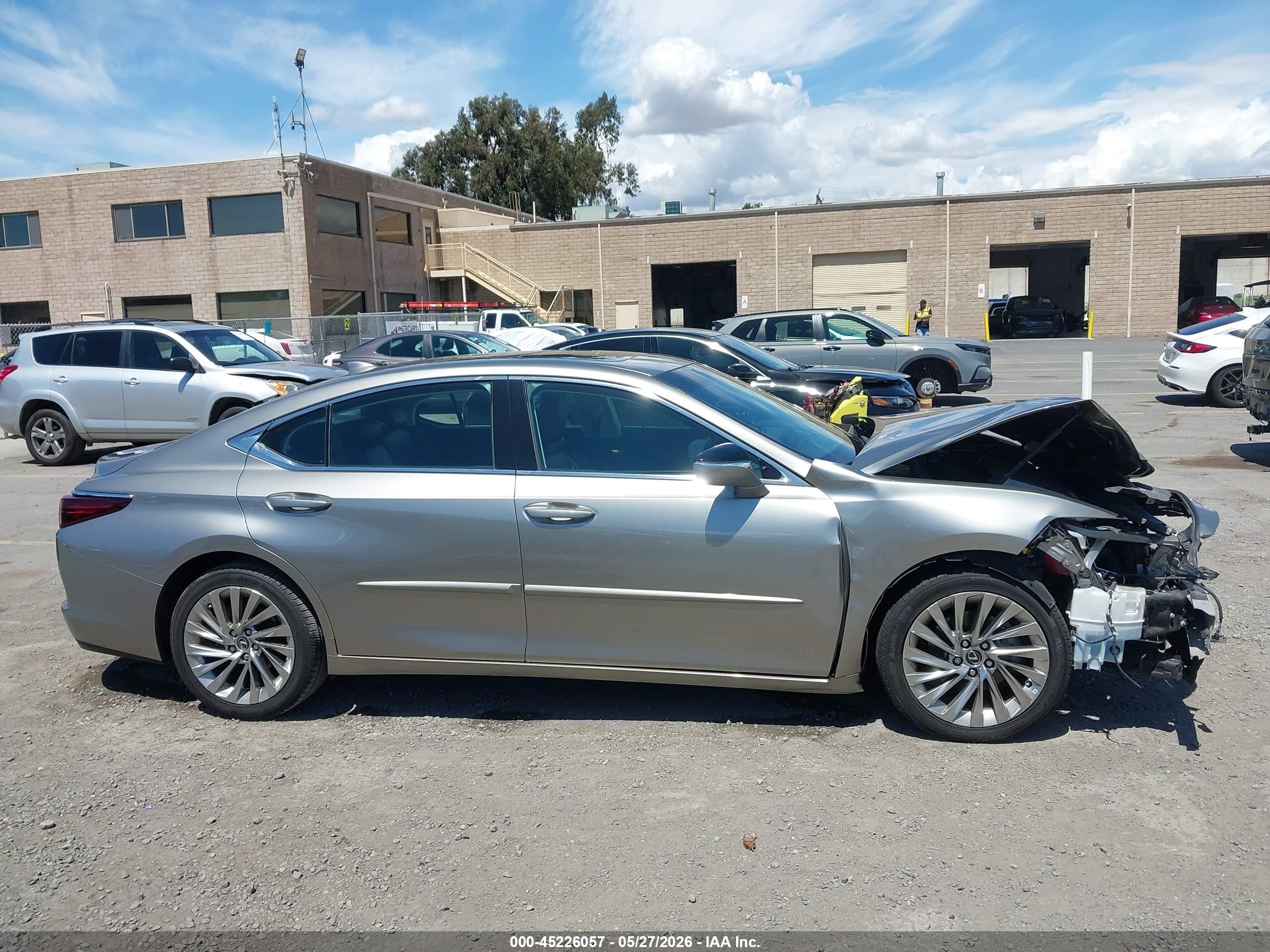 2020 Lexus Es 350 Luxury Silver vin: 58AEZ1B13LU054451