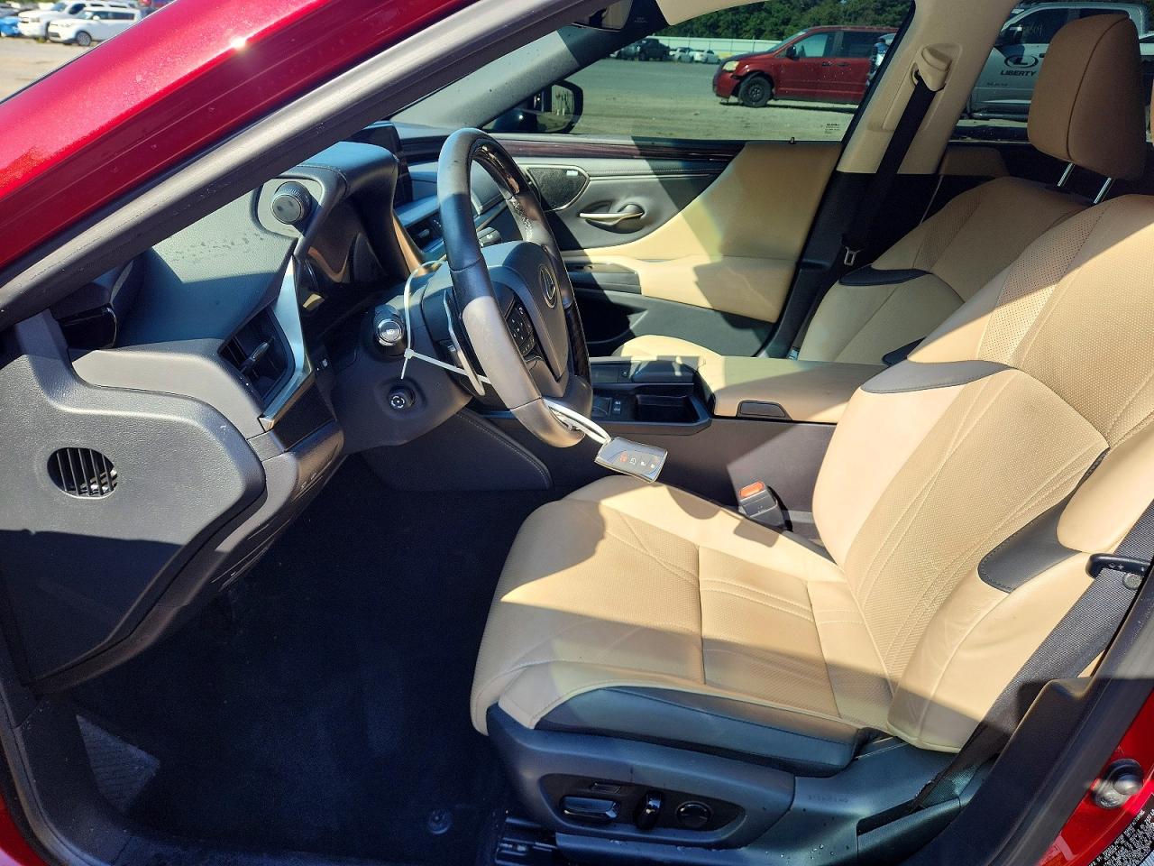 2020 Lexus Es 300h Ultra Luxury Red vin: 58AF21B19LU012357