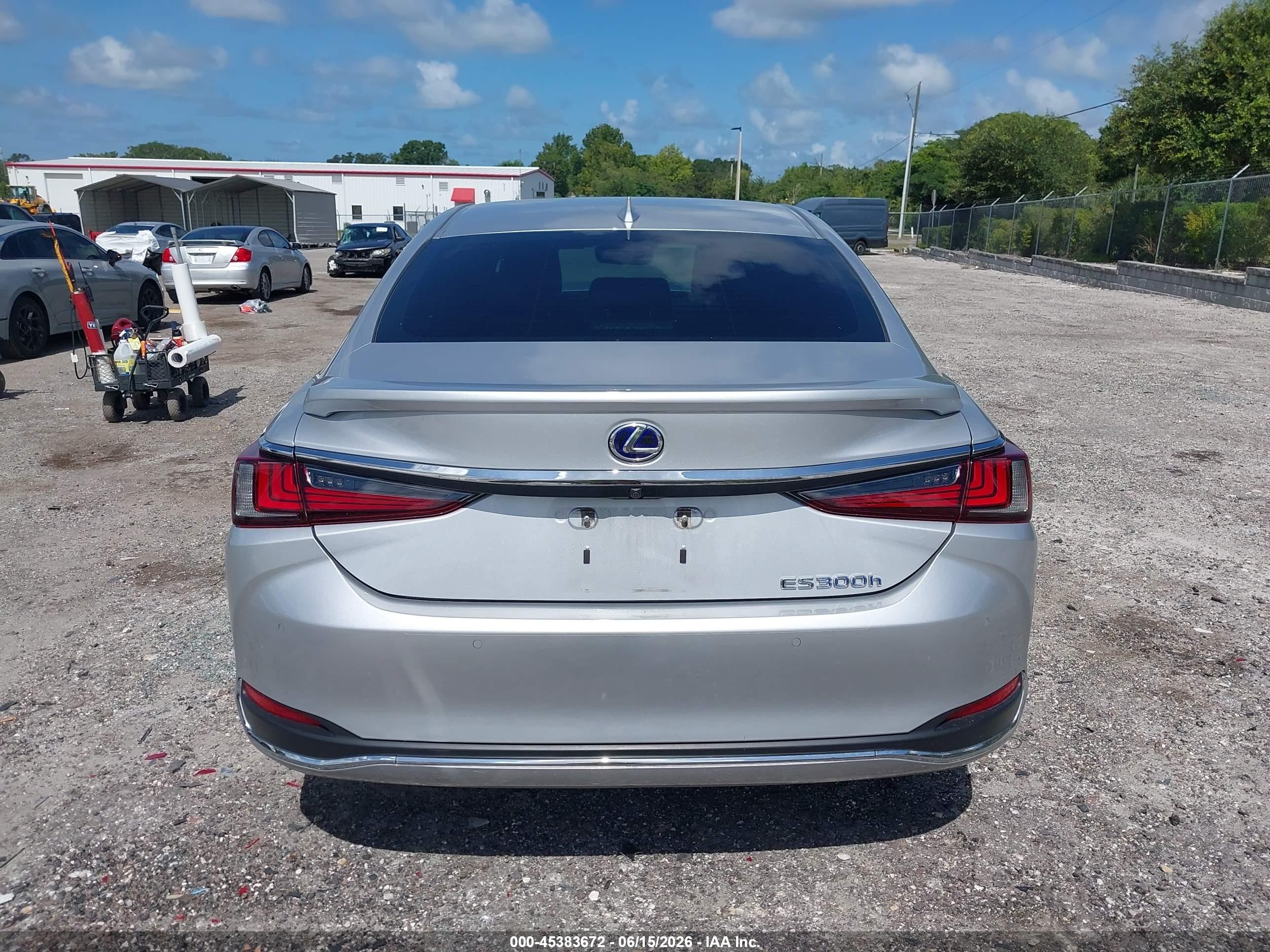 2021 Lexus Es 300h Ultra Luxury Silver vin: 58AFA1C19MU006898