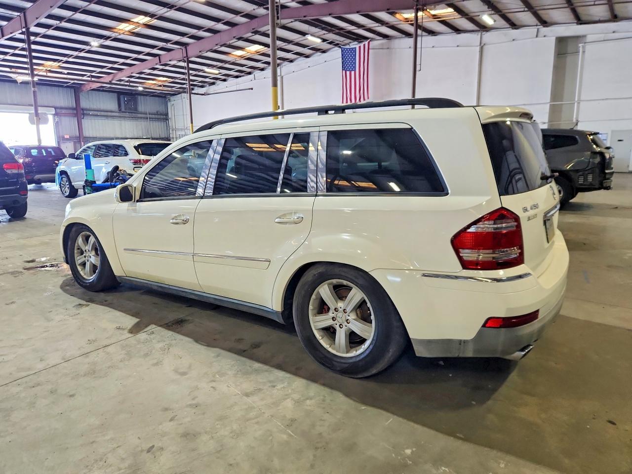 2007 Mercedes-benz Gl 450 4matic White vin: 4JGBF71E87A178085