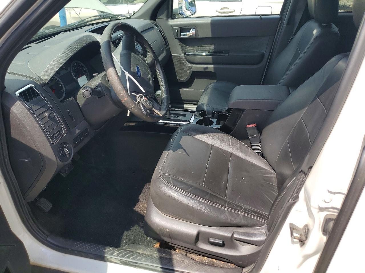 2010 Ford Escape Limited White vin: 1FMCU9EGXAKD36445