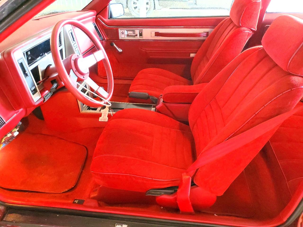 1986 Buick Somerset Custom Red vin: 1G4NJ27L0GM144242