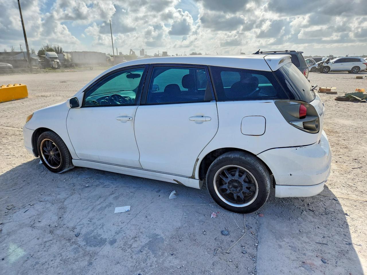 2006 Toyota Matrix Xr Белый vin: 2T1KR32E96C602130