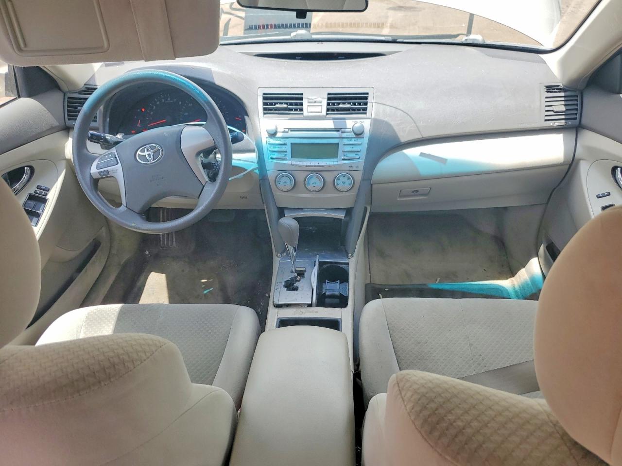 2009 Toyota Camry Le Gold vin: 4T1BE46K39U355918