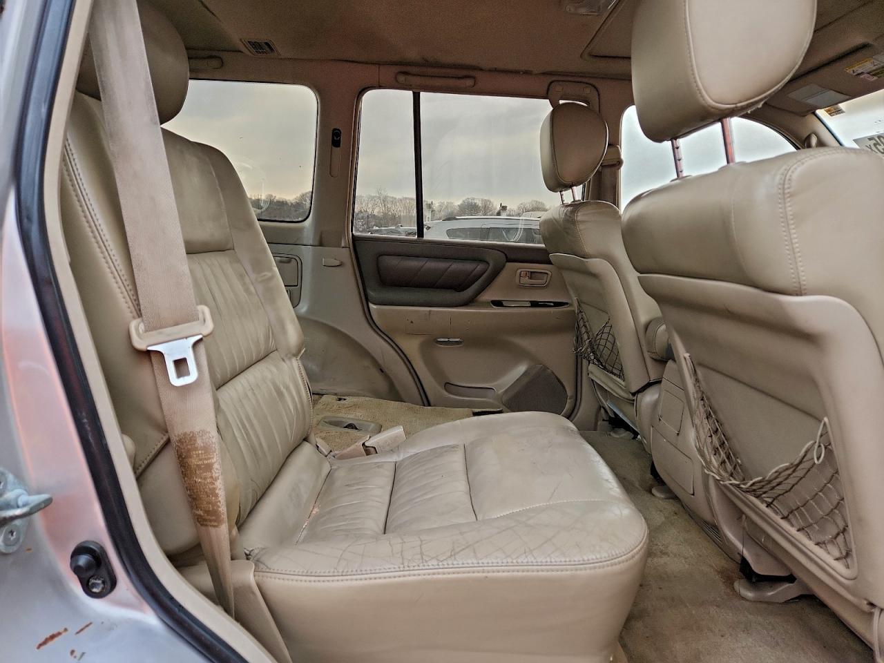 2002 Toyota Land Cruiser Silver vin: JTEHT05J322019981