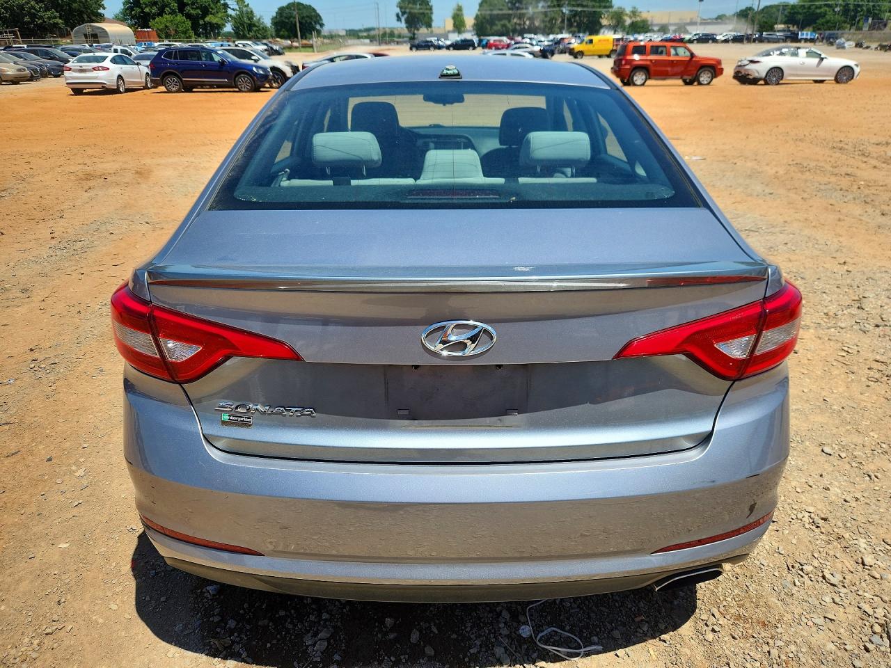 2016 Hyundai Sonata Se Серебряный vin: 5NPE24AF2GH383656