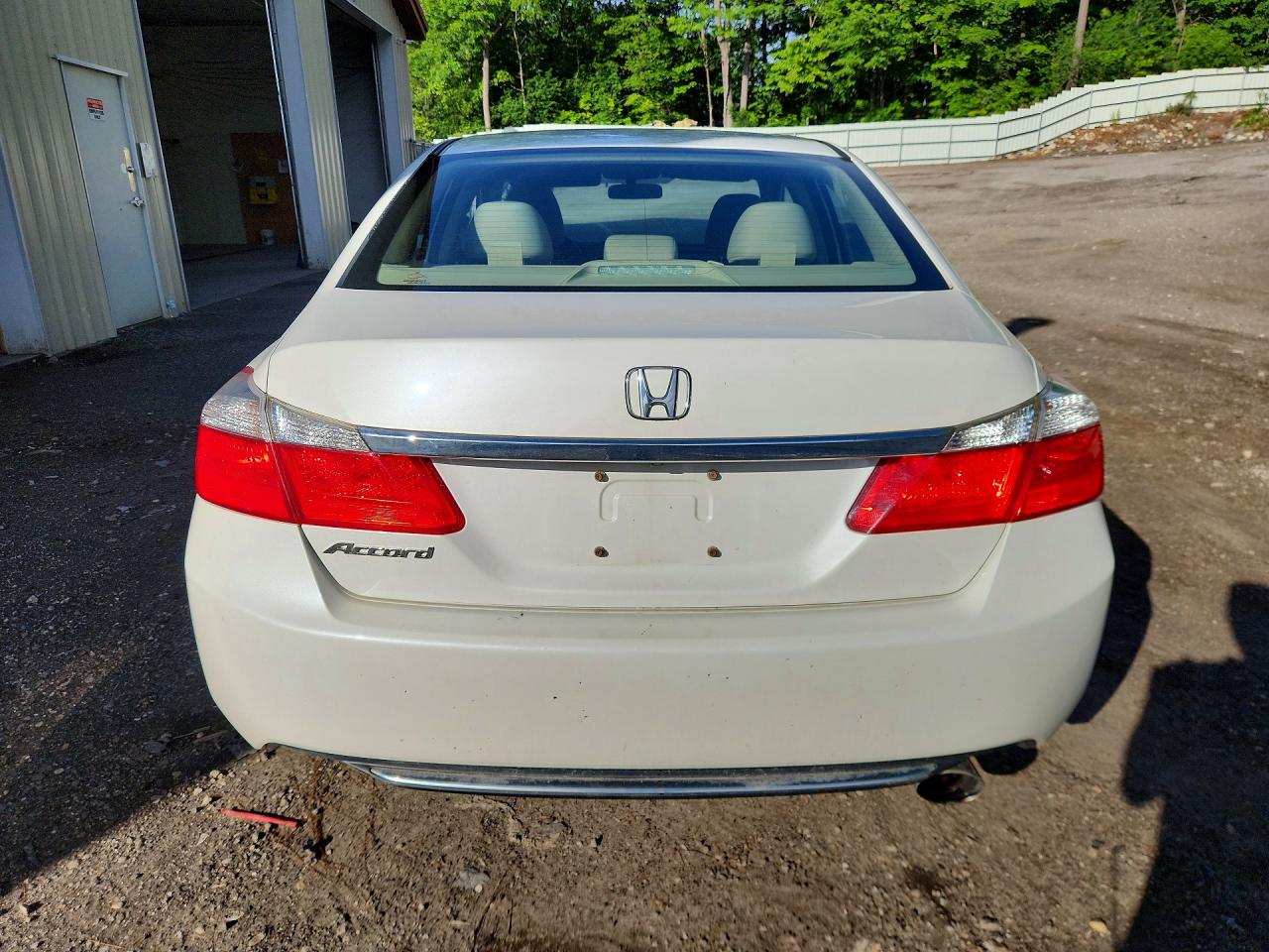2015 Honda Accord Lx White vin: 1HGCR2F31FA220705
