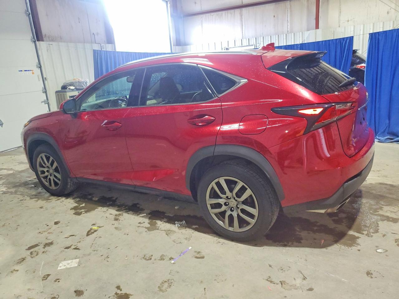 2015 Lexus Nx 200t Maroon vin: JTJBARBZ1F2035971