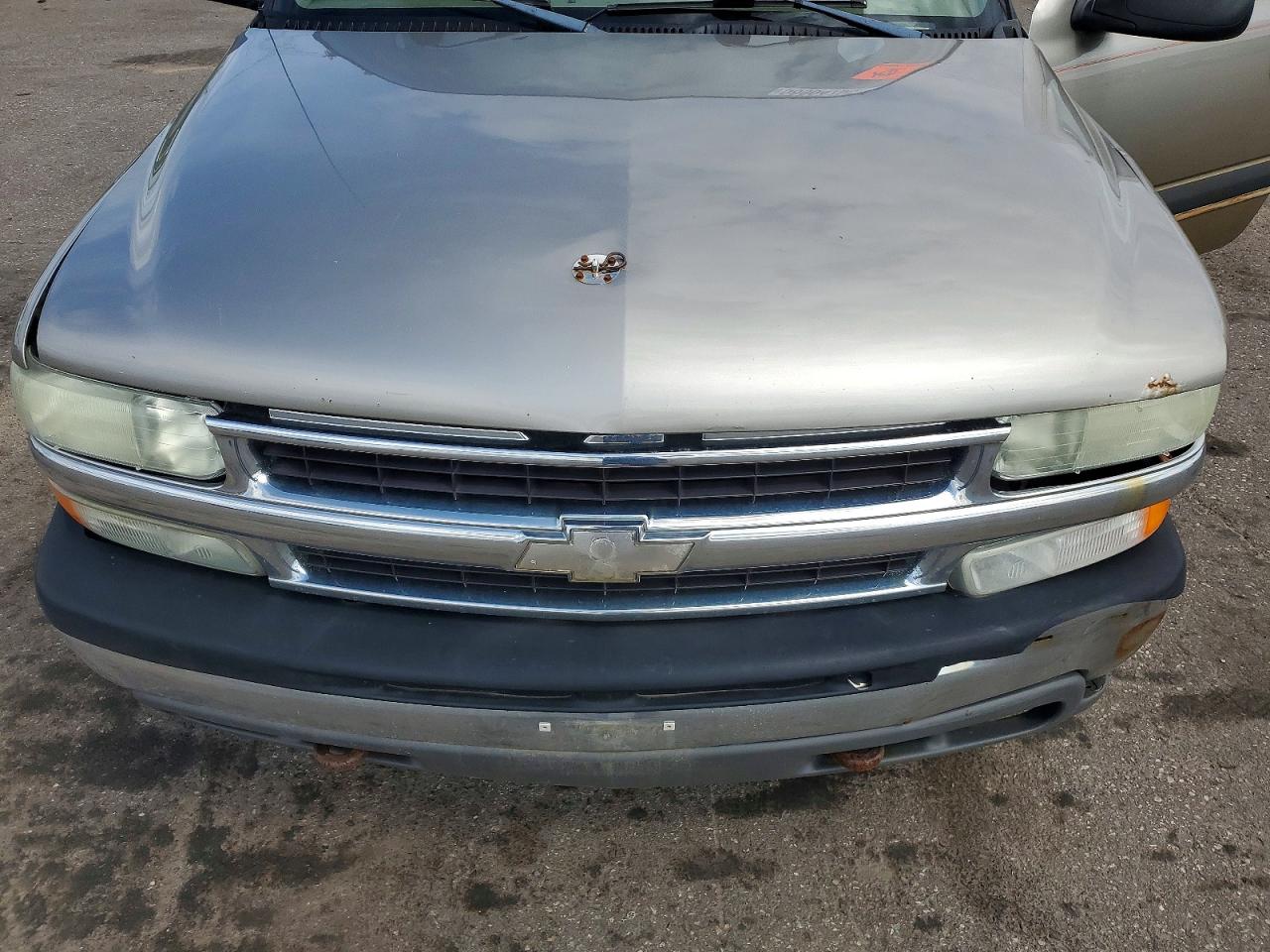 2003 Chevrolet Suburban K2500 Tan vin: 3GNGK26U03G153354