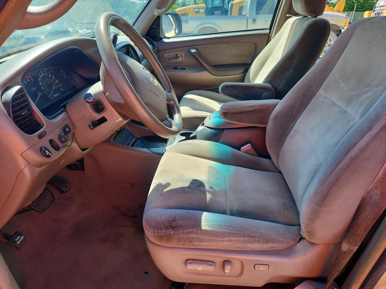 2007 Toyota Sequoia Sr5 Золотой vin: 5TDZT34A07S291447