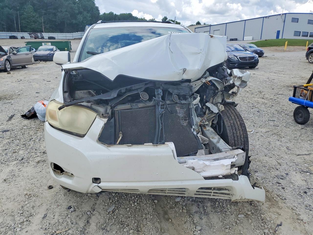 2009 Toyota Highlander Base White vin: JTEDA41AX92005054