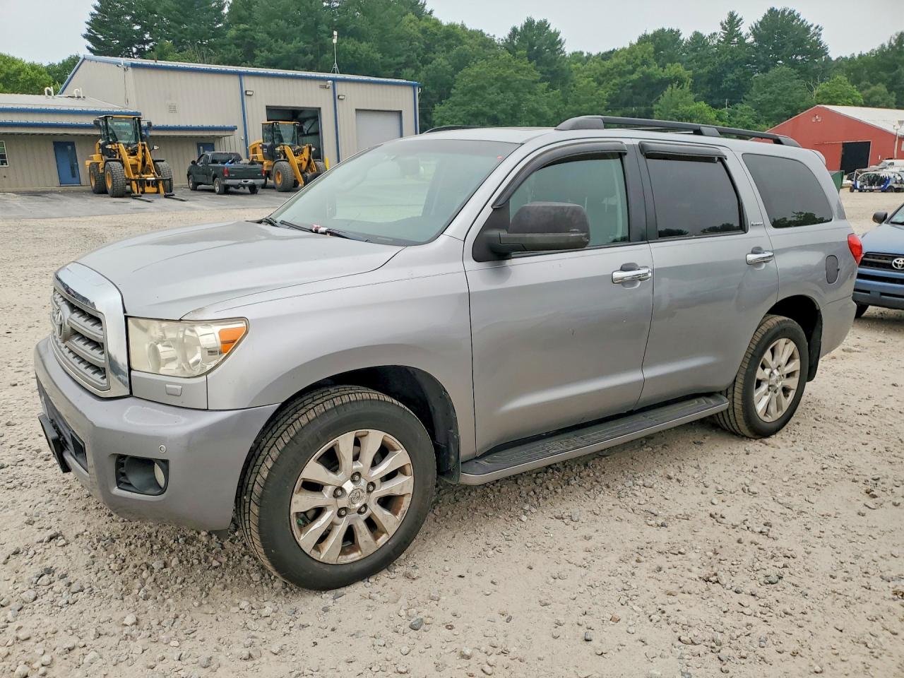 2011 Toyota Sequoia Platinum Silver vin: 5TDDY5G18BS049968