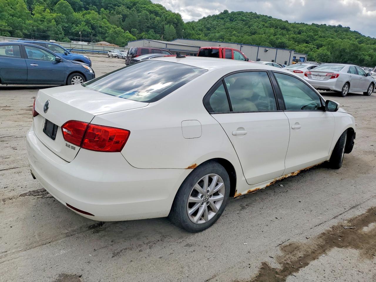 2011 Volkswagen Jetta Se Белый vin: 3VWDZ7AJ4BM354656