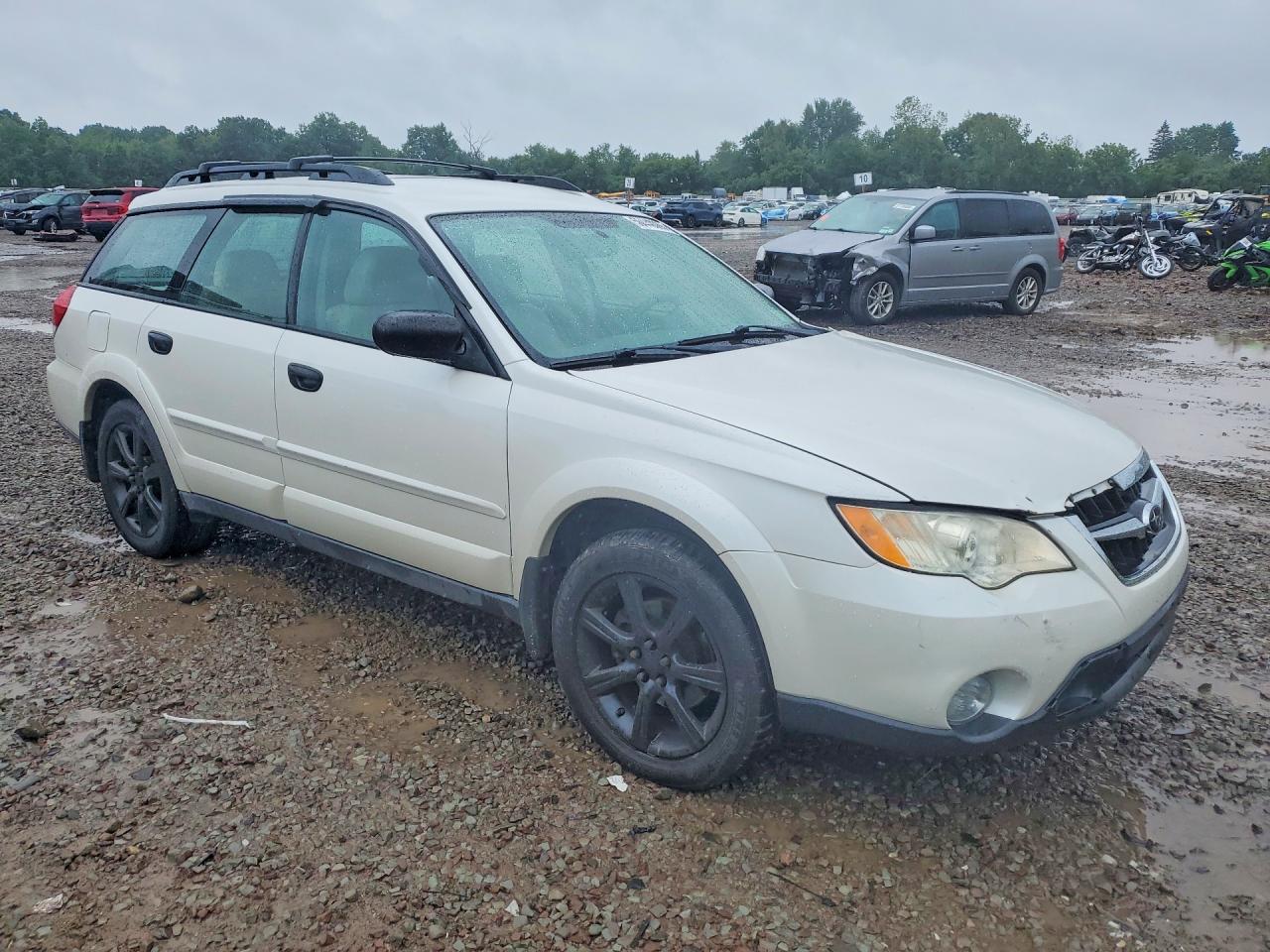 2008 Subaru Outback 2.5i White vin: 4S4BP61C387364721