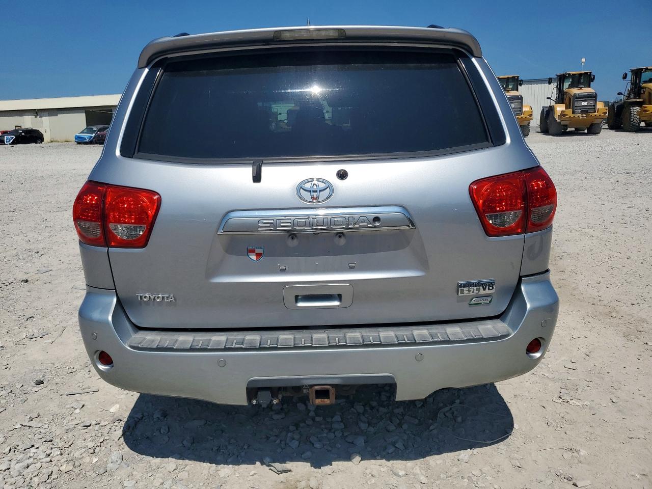 2010 Toyota Sequoia Limited Silver vin: 5TDJW5G1XAS026084