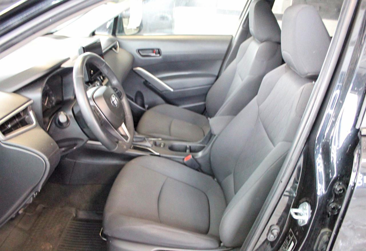 2024 Toyota Corolla Cross Le Black vin: 7MUBAABG3RV098589