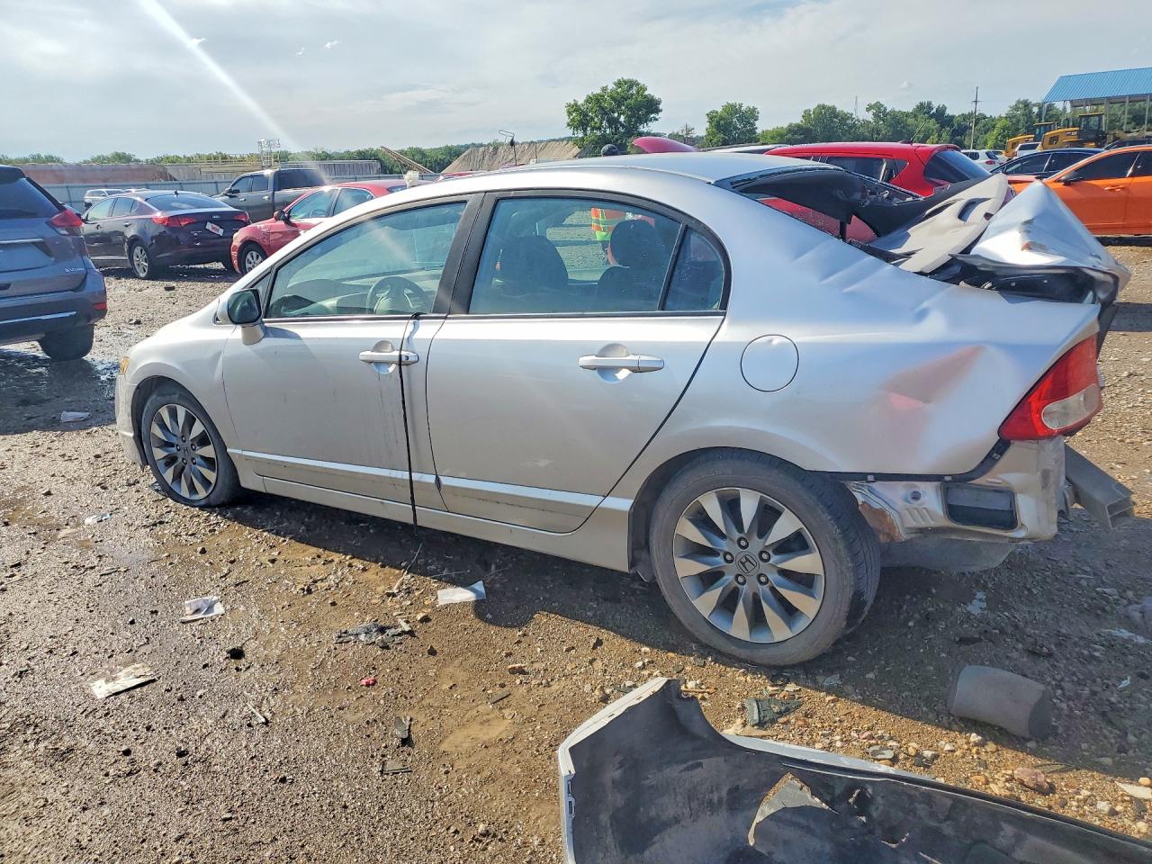 2010 Honda Civic Серебряный vin: 19XFA1F86AE007201
