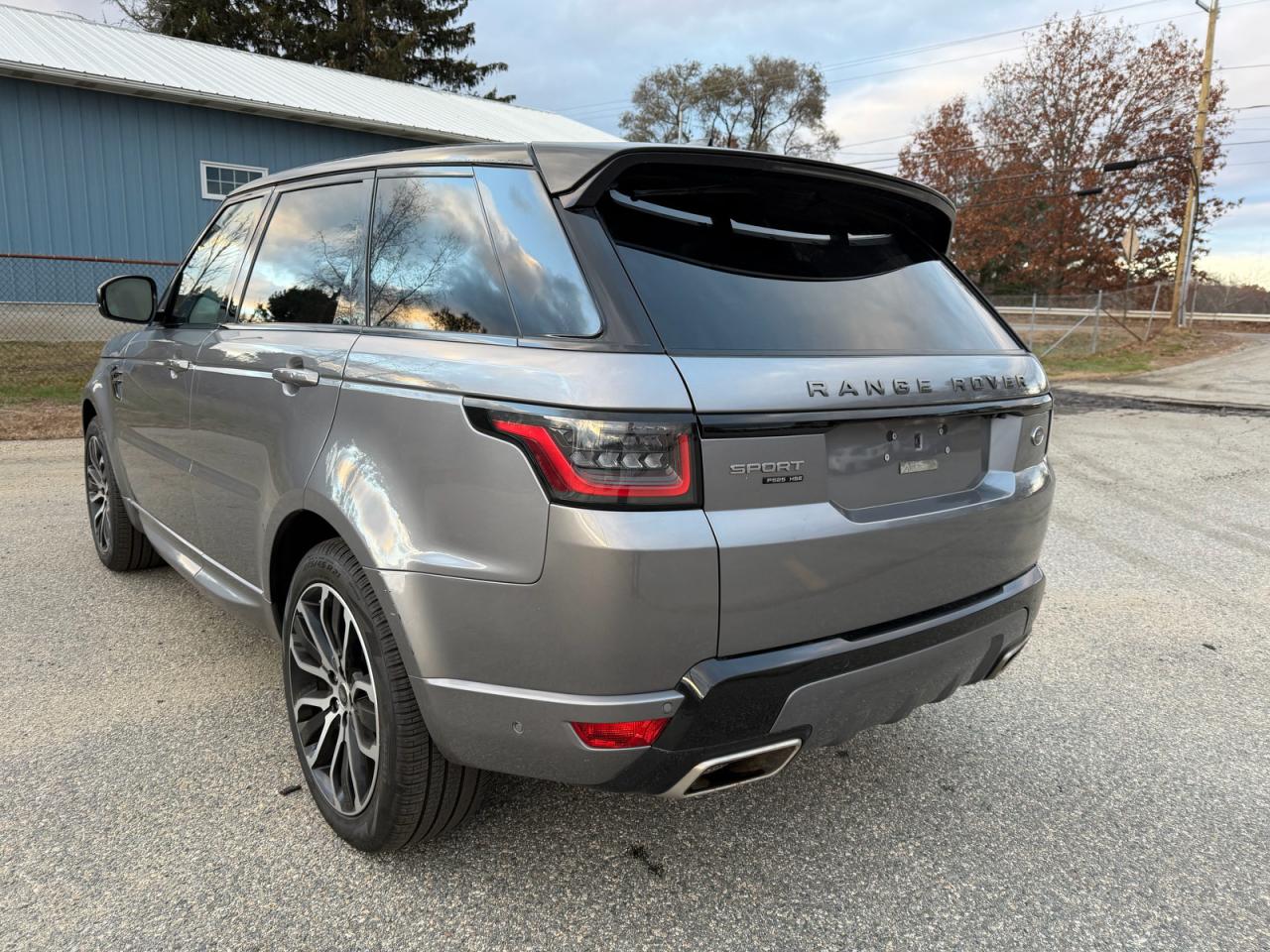 2020 Land Rover Range Rover Sport P525 Hse Gray vin: SALWR2SE3LA728374