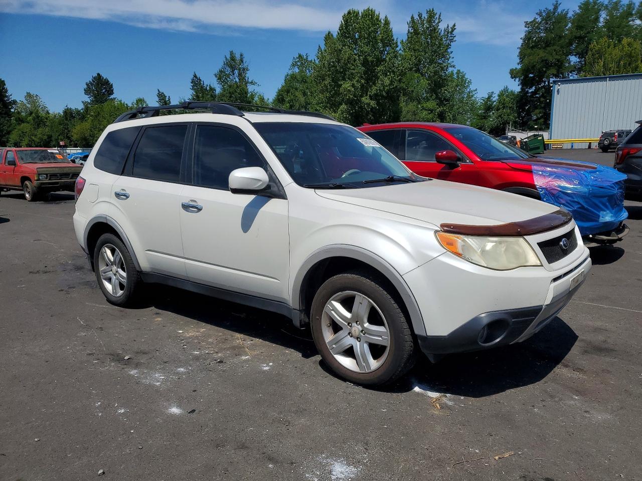 2009 Subaru Forester 2.5x Limited White vin: JF2SH64689H747199
