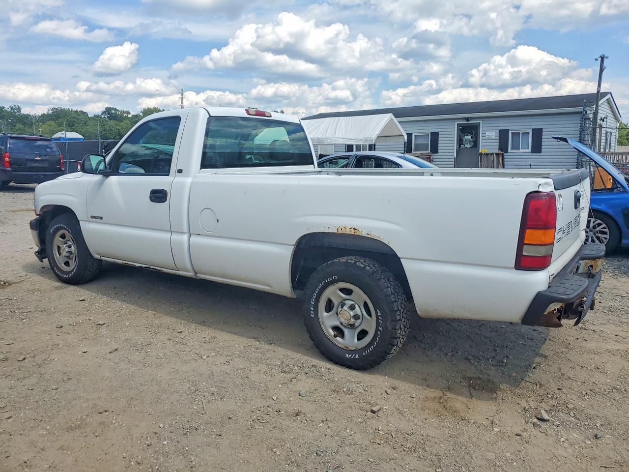 2002 Chevrolet Silverado C1500 White vin: 1GCEC14W92Z277634