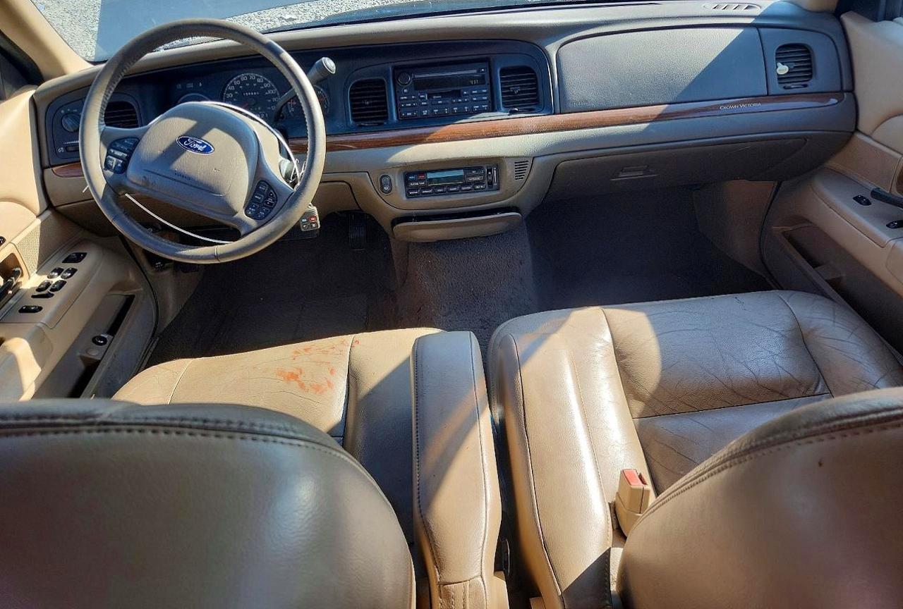 2004 Ford Crown Victoria Lx Beige vin: 2FAFP74W74X124373