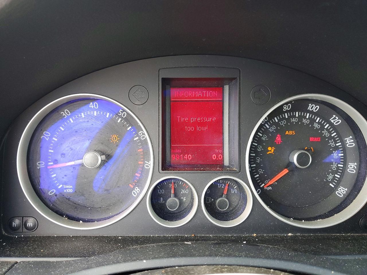 2008 Volkswagen Gti Белый vin: WVWEV71K98W115916