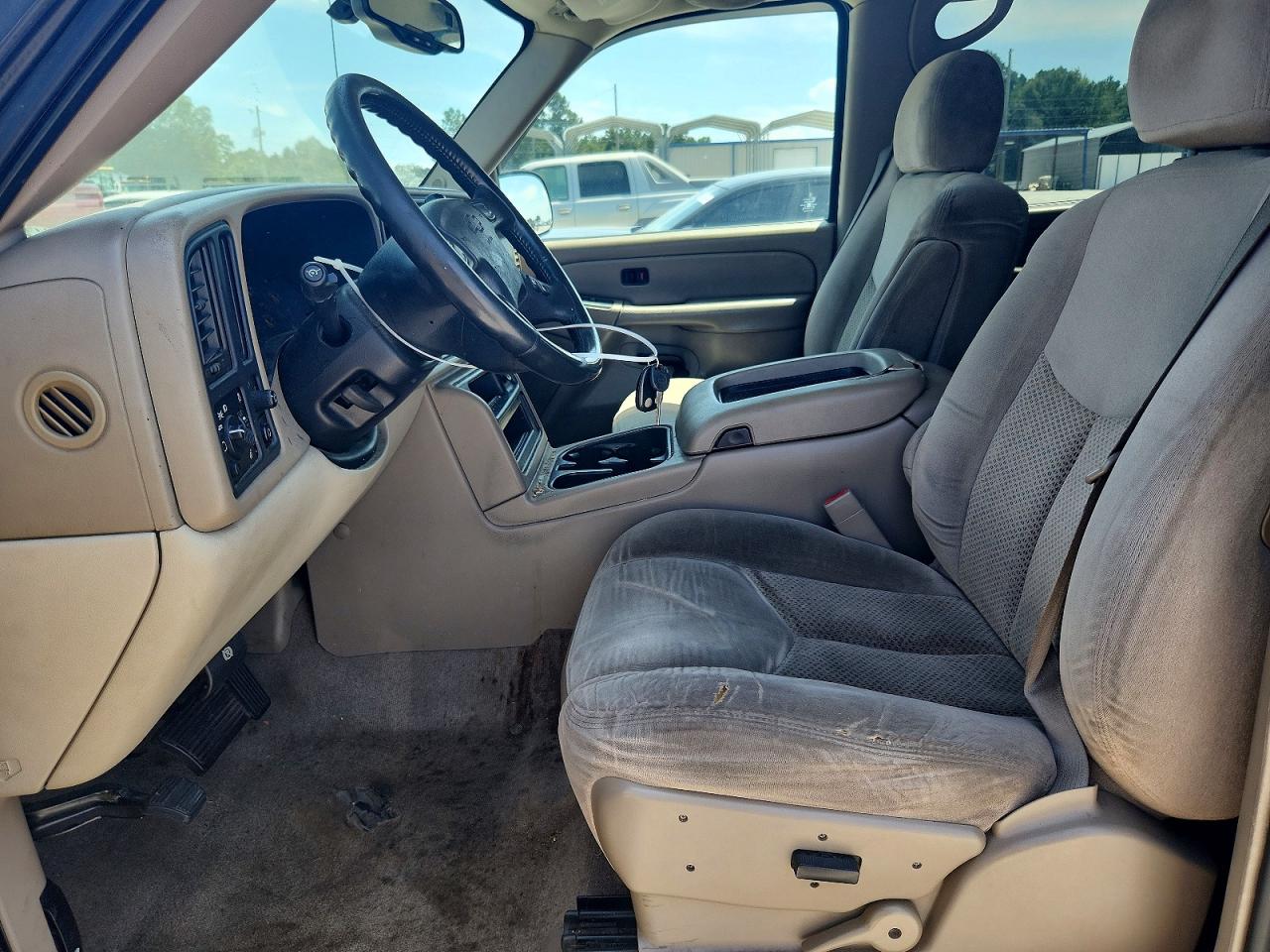 2004 Chevrolet Suburban C1500 Black vin: 1GNEC16Z74J313207