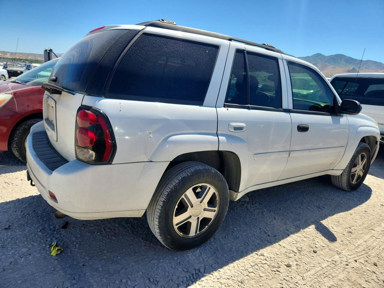 2008 Chevrolet Trailblazer Ls White vin: 1GNDS13S882133465