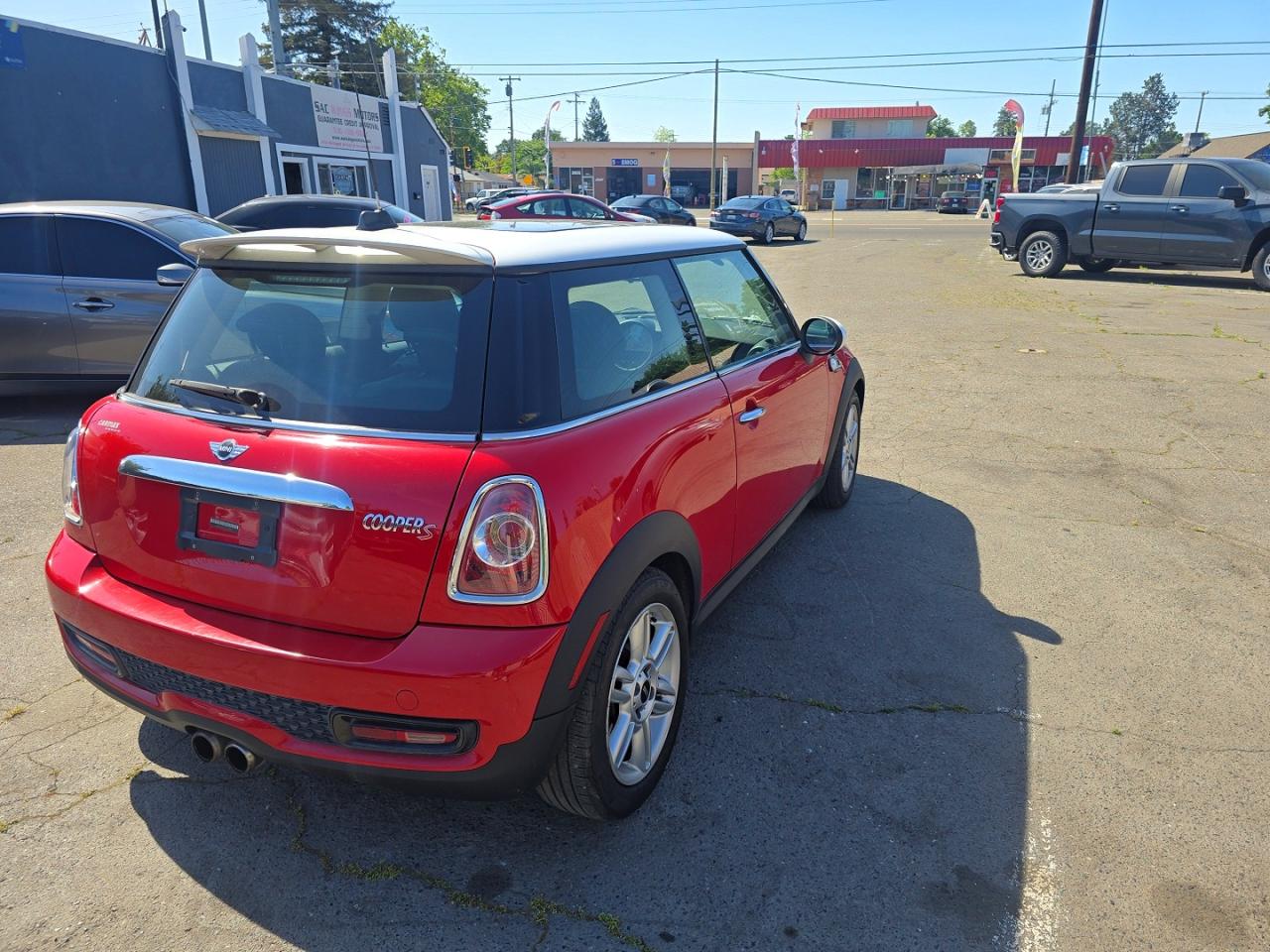 2012 Mini Cooper S Красный vin: WMWSV3C52CT385869