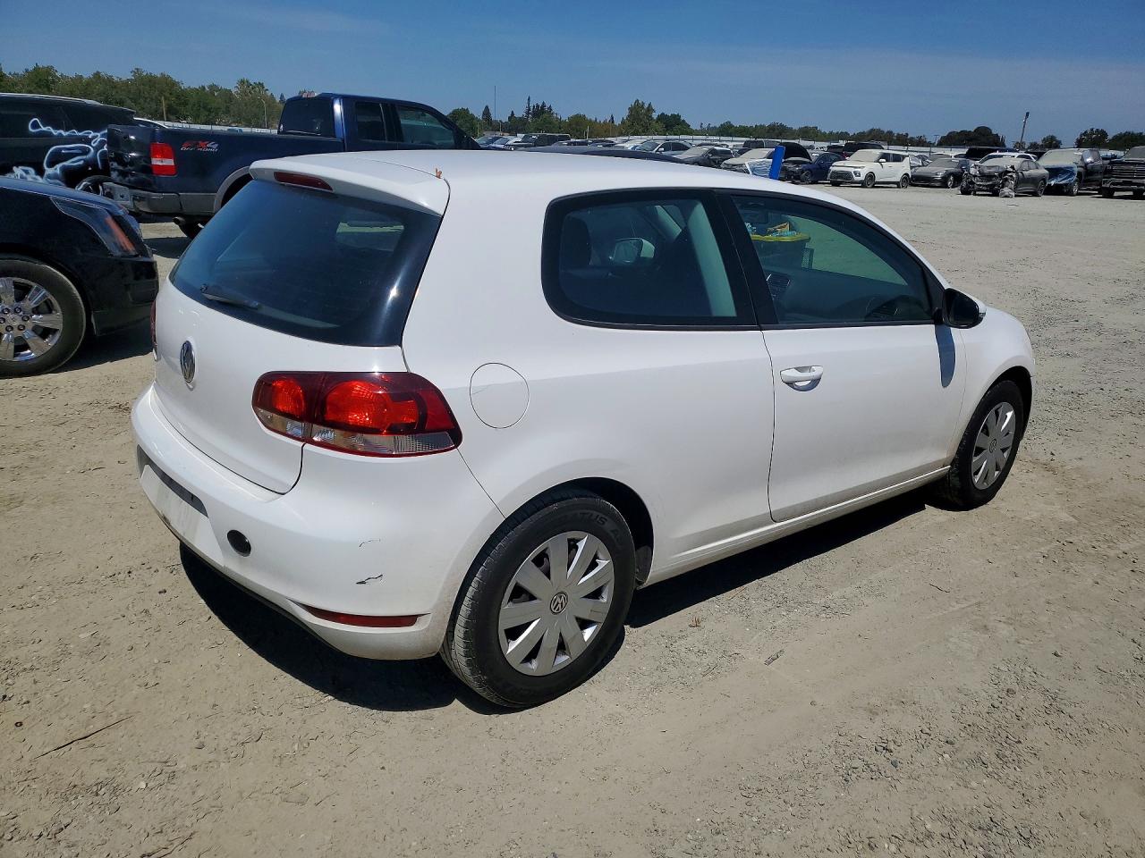 2010 Volkswagen Golf White vin: WVWBA7AJ9AW125681