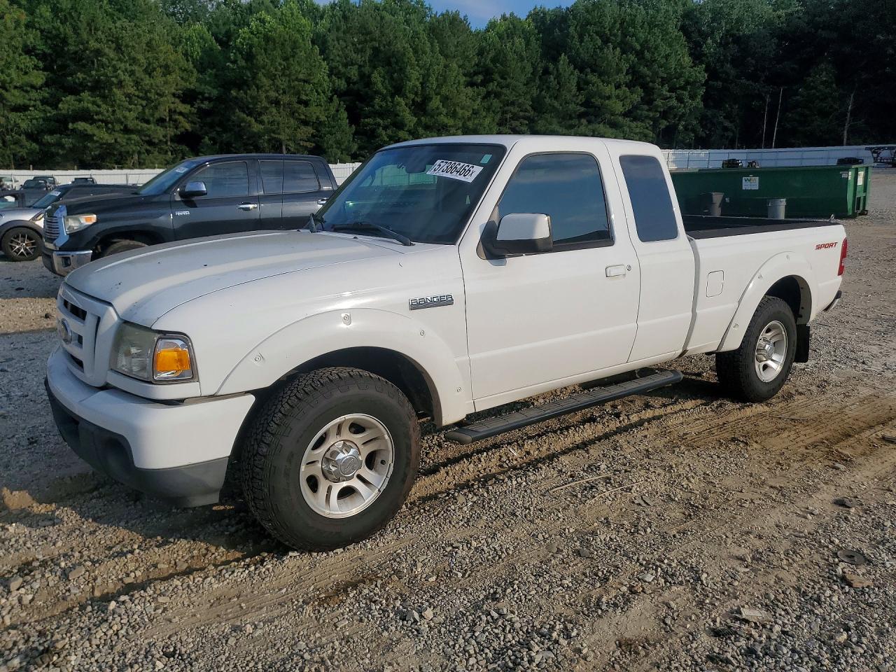 2011 Ford Ranger Super Cab White vin: 1FTKR4EE9BPA18453