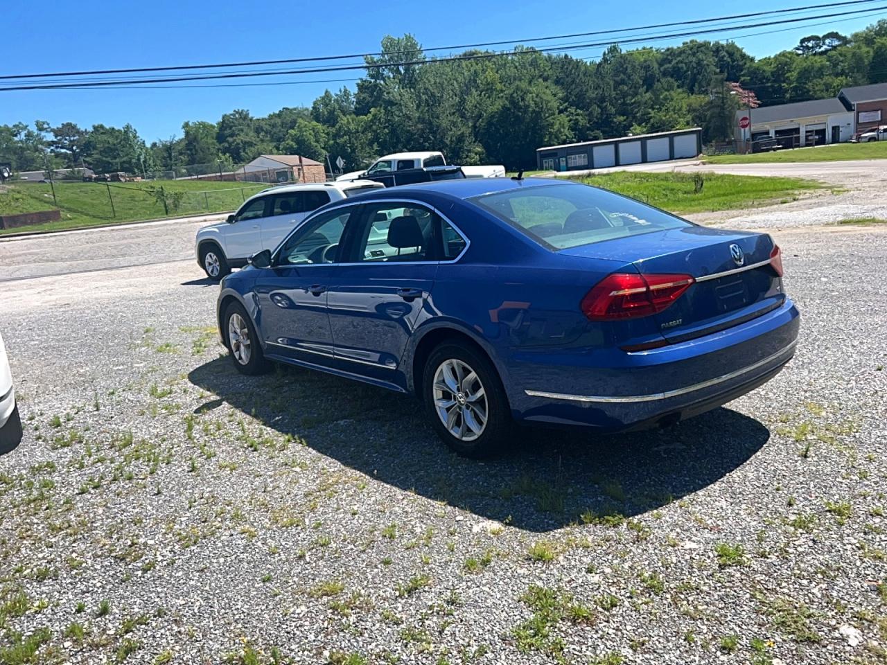 2016 Volkswagen Passat S Blue vin: 1VWAS7A38GC019000
