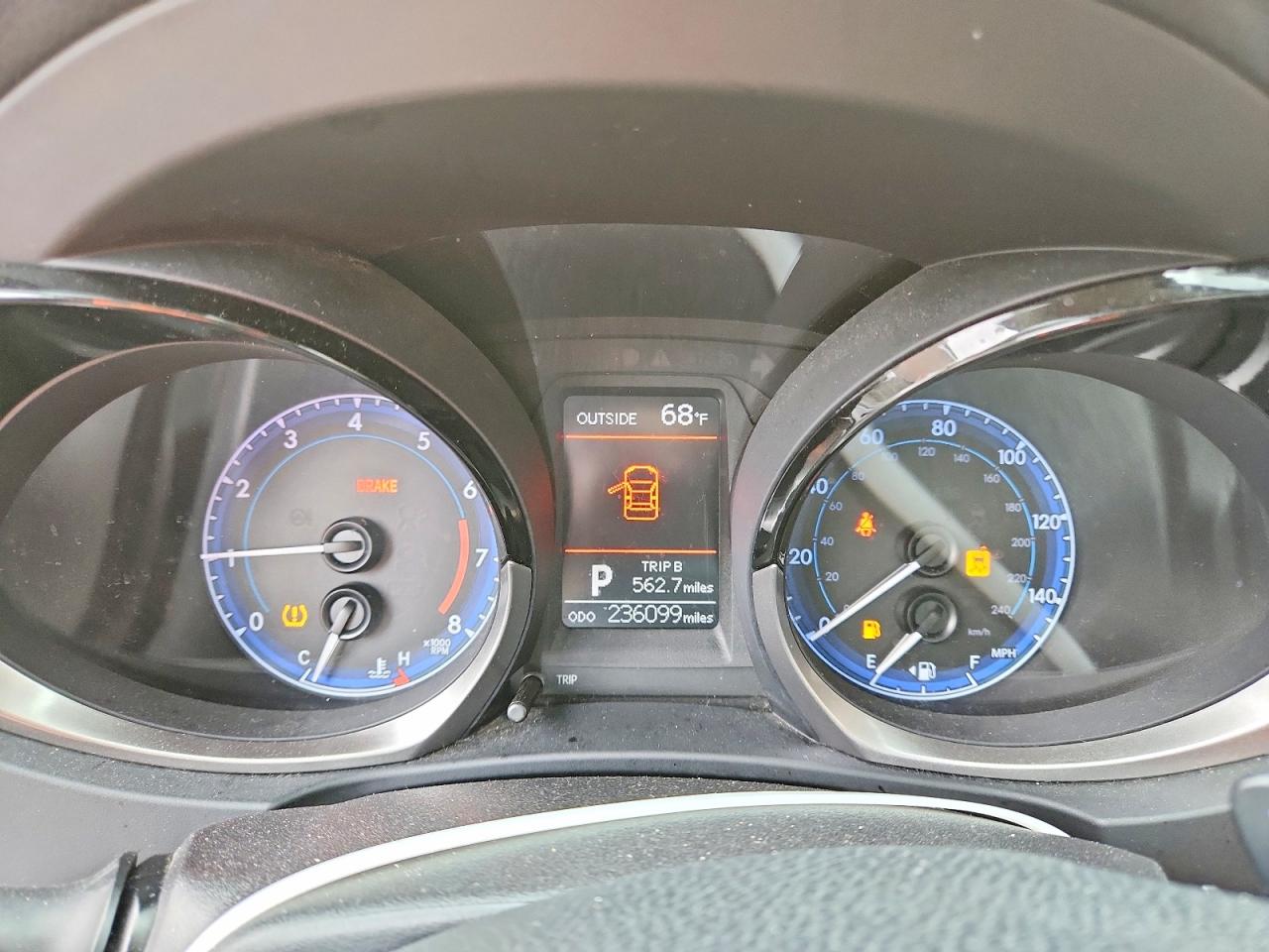 2014 Toyota Corolla S Plus Серебряный vin: 2T1BURHE2EC118453