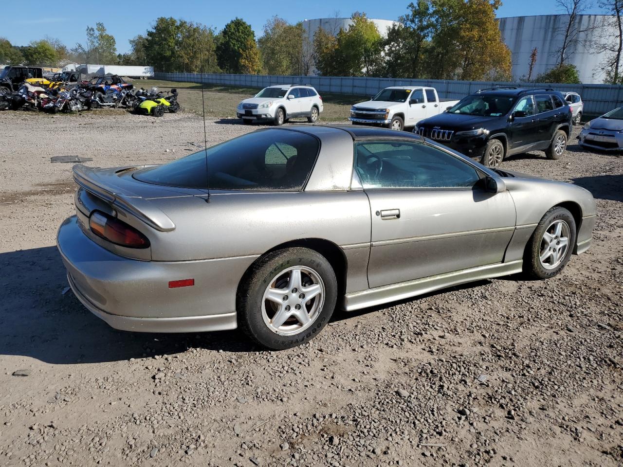 1999 Chevrolet Camaro Желто-коричневый vin: 2G1FP22K8X2120677