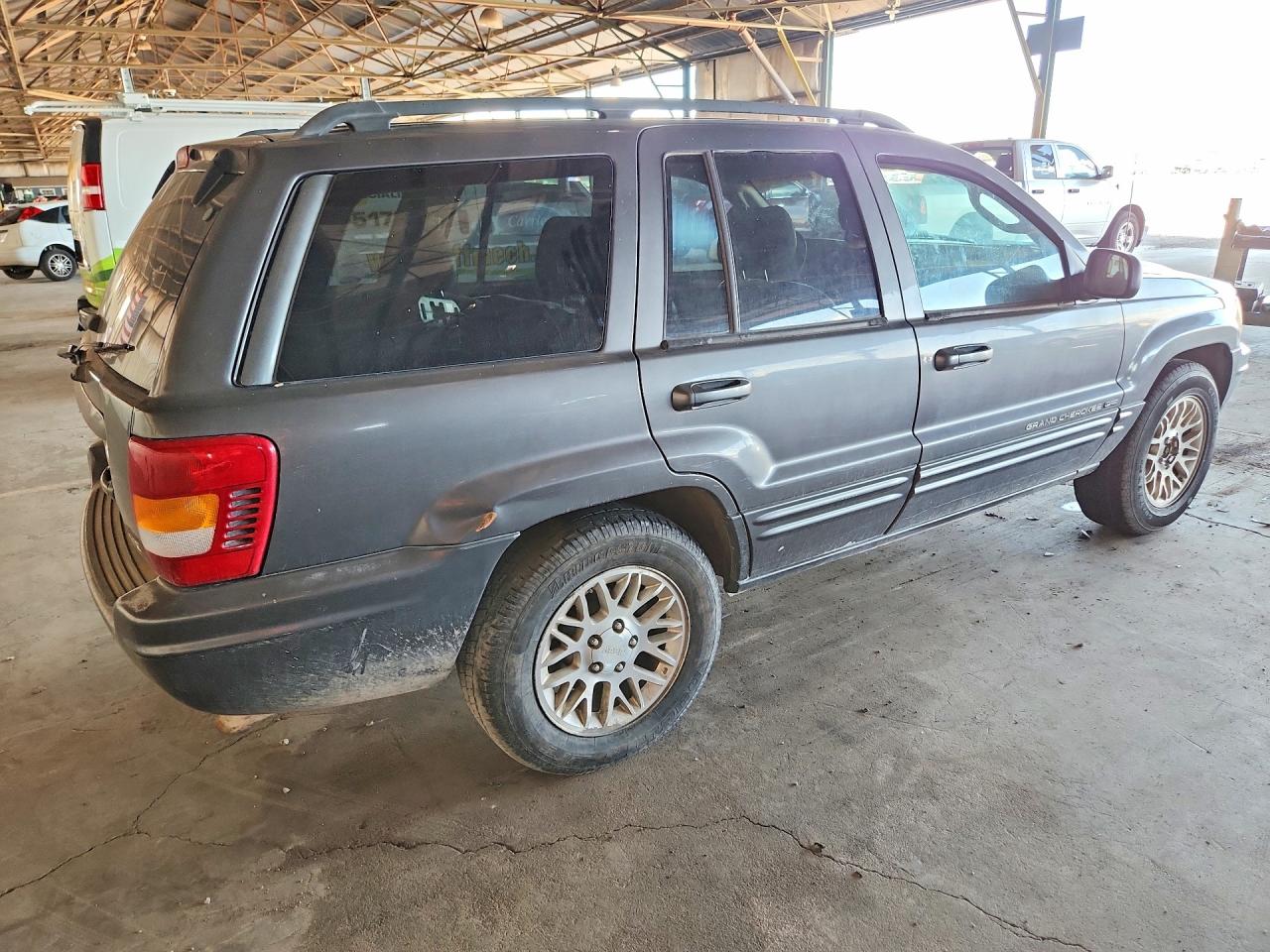2002 Jeep Grand Cherokee Limited Белый vin: 1J4GW58N82C128489