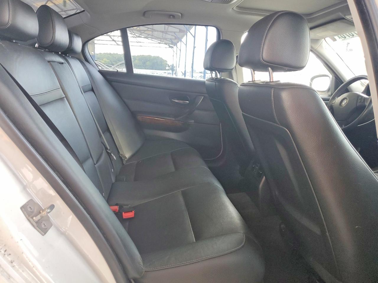 2010 Bmw 328 Xi Sulev Белый vin: WBAPK5C56AA649145