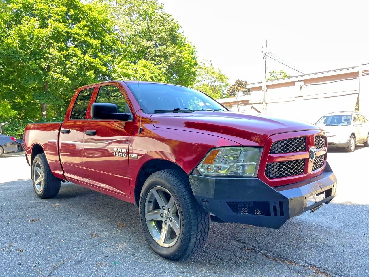 2016 Ram 1500 St Red vin: 1C6RR7FT4GS123183