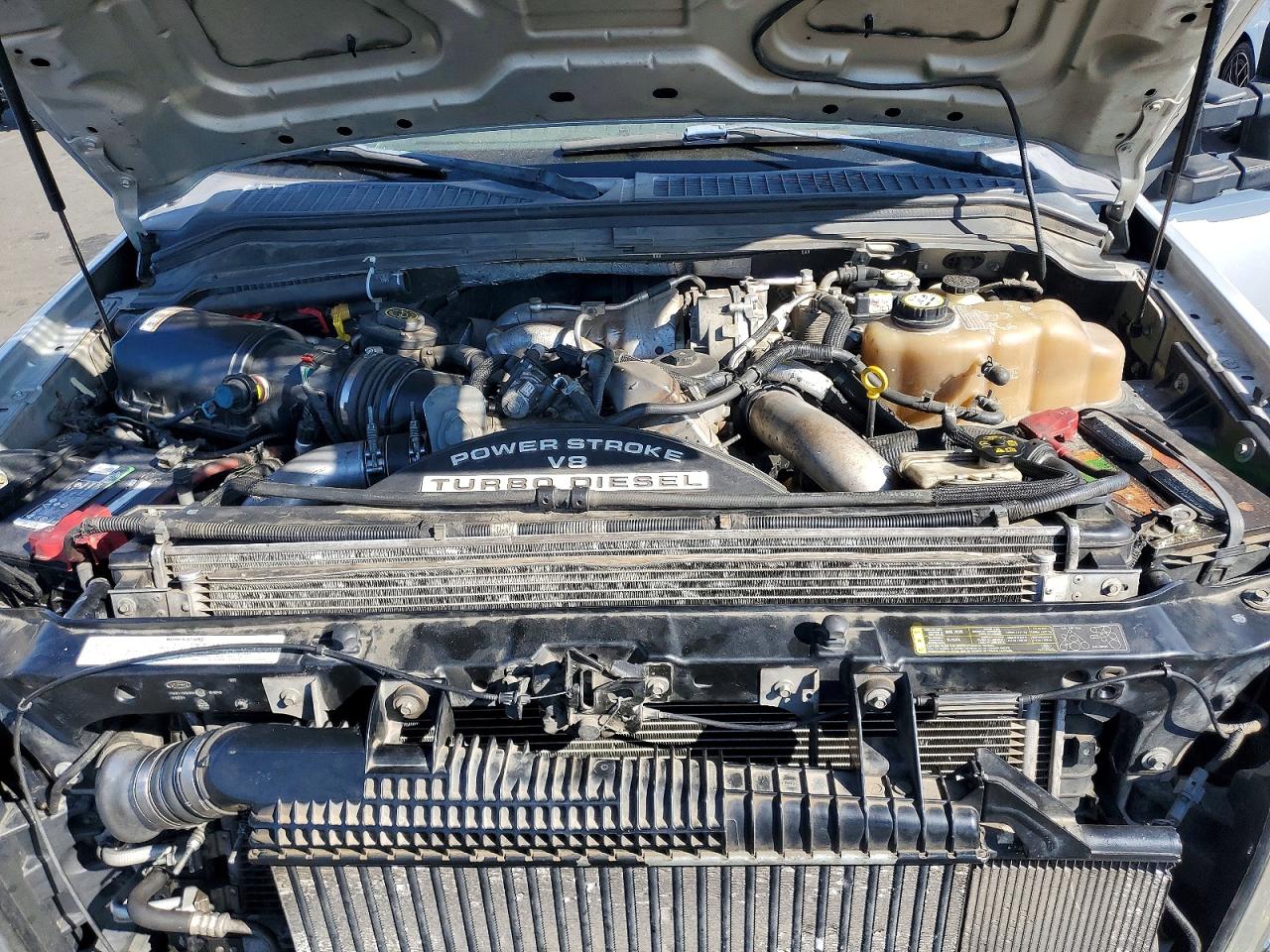 2008 Ford F250 Super Duty Серебряный vin: 1FTSW20R38EC56553