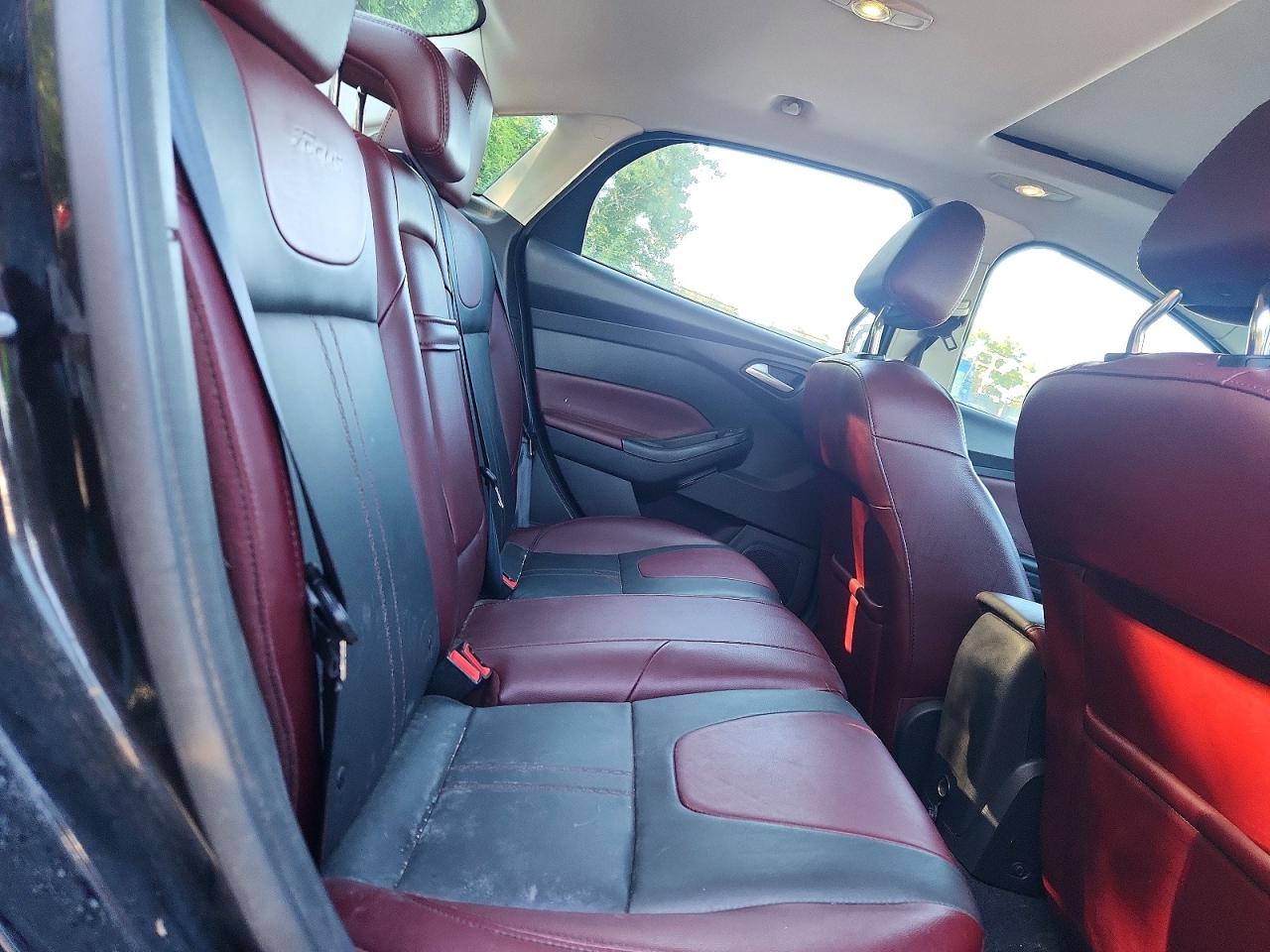 2012 Ford Focus Se Black vin: 1FAHP3F2XCL213135