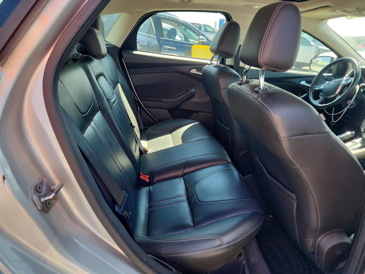 2012 Ford Focus Sel Silver vin: 1FAHP3M2XCL206351