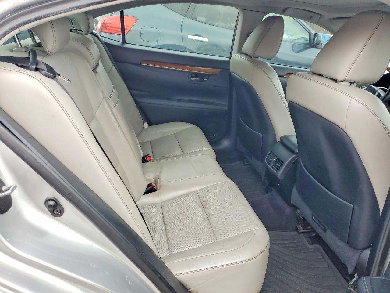 2014 Lexus Es 300h Silver vin: JTHBW1GG6E2052842