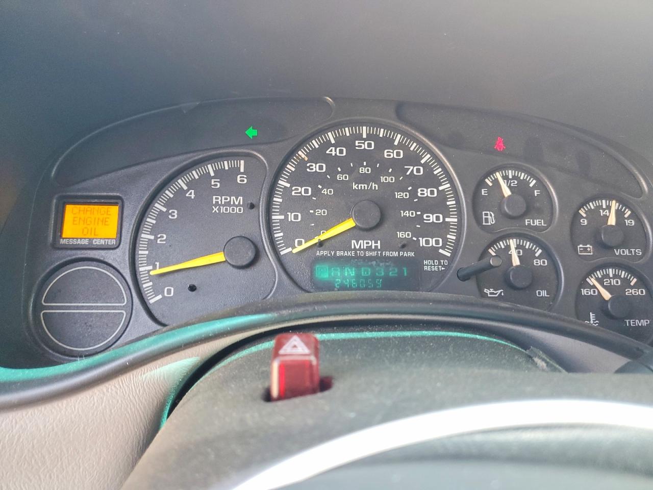 2000 Chevrolet Silverado C1500 Темно-бордовый vin: 2GCEC19T1Y1172375