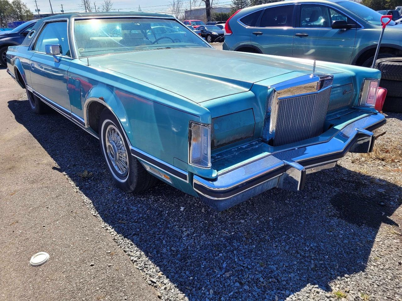 1979 Lincoln Continental Signature Teal vin: 9Y895759997