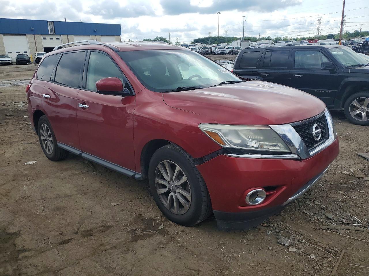 2015 Nissan Pathfinder Sv Красный vin: 5N1AR2MN8FC656705