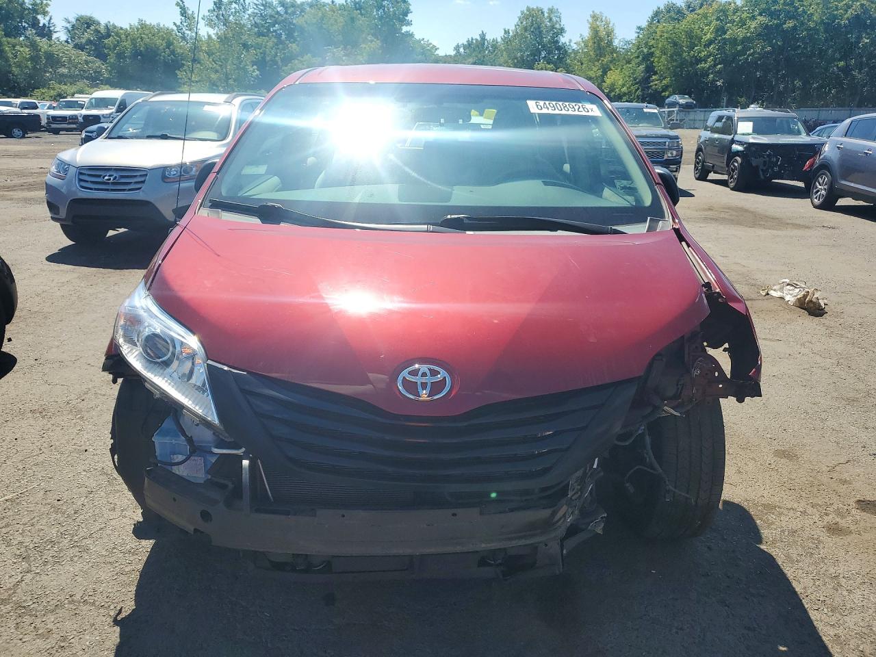 2014 Toyota Sienna L 7-passenger Maroon vin: 5TDZK3DC1ES508005